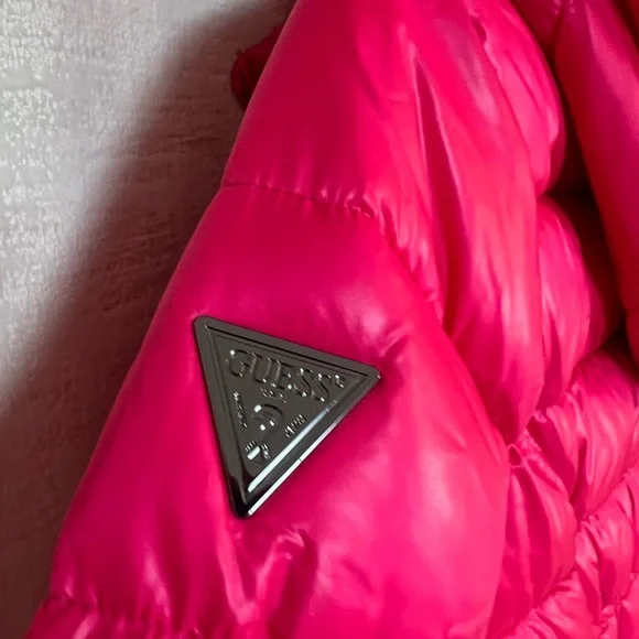 Guess NWT Stunning Show Stopping Hot Barbie Pink Mid-Length Puffer Hooded Coat - Picture 12 of 13
